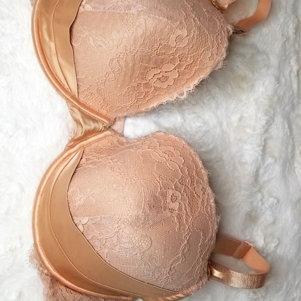 Adore Me Peach/Apricot/Tan bra 38DDD
